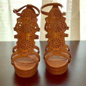 Isola Cognac Strap Heel